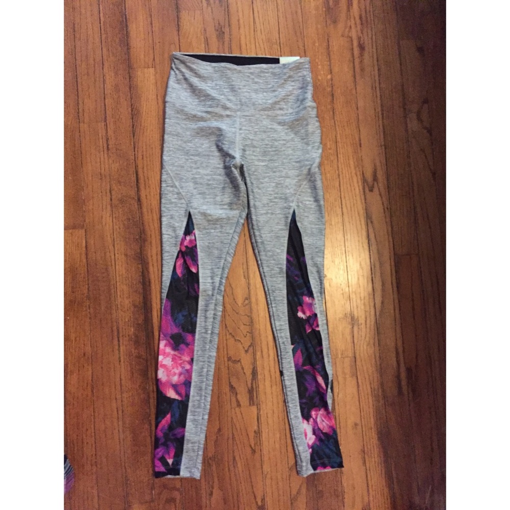 NWT Victoria’s Secret high waist mesh leggings